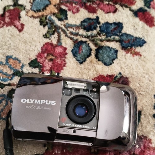 Olympus stylus limited 35mm - olympus,