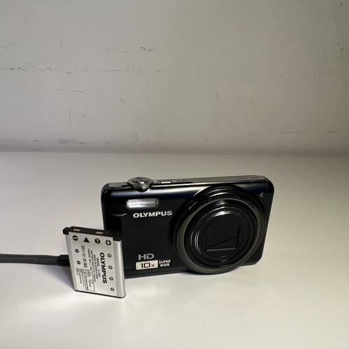 Olympus 720 digital camera - olympus, d-720